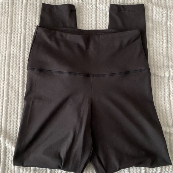 Yoga leggings bundle - Picture 2 of 7